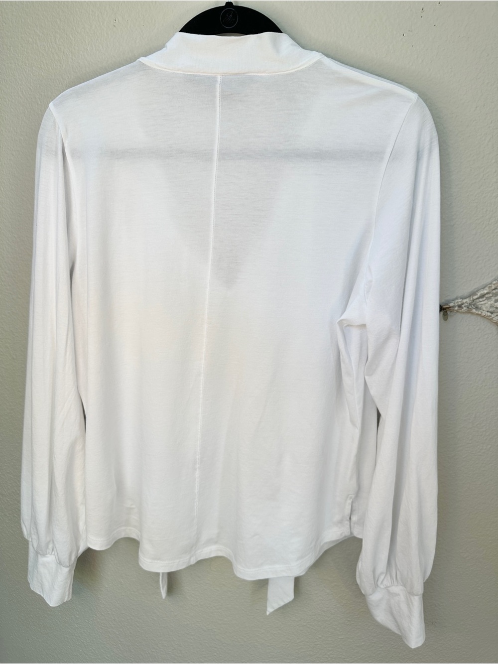 Veronica Beard White V-Neck Tie-Front Pima cotton Long Sleeve Top - Picture 2 of 6